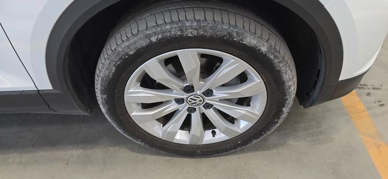 Volkswagen T-Roc 1.6 TDI Advance 2019 – снимка 11