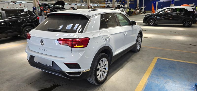 Volkswagen T-Roc 1.6 TDI Advance 2019 – снимка 8