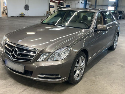 Mercedes-Benz E-Klasse E 350 CDI BlueEfficiency 4Matic Elegance 2010 – снимка 1