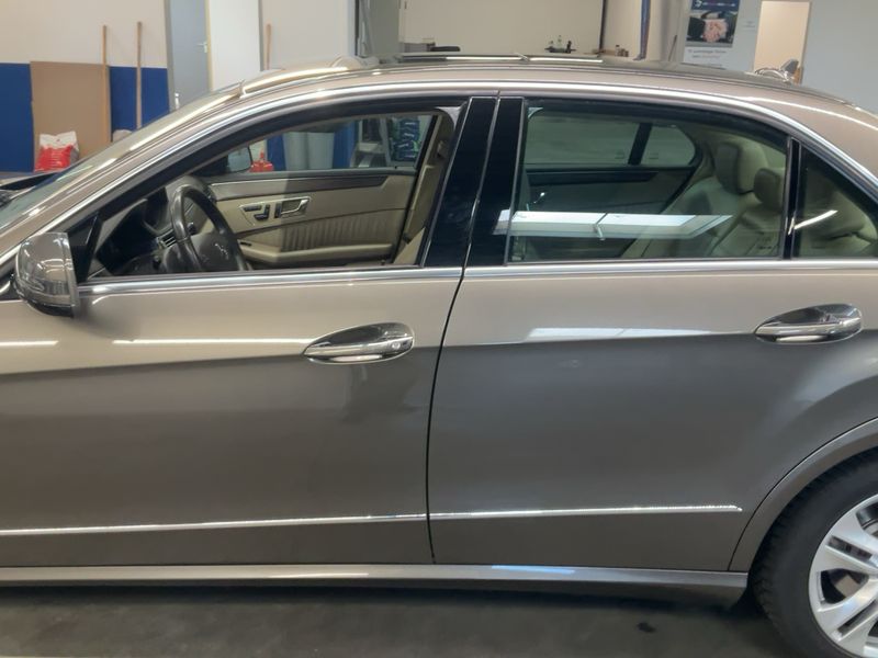 Mercedes-Benz E-Klasse E 350 CDI BlueEfficiency 4Matic Elegance 2010 – снимка 4