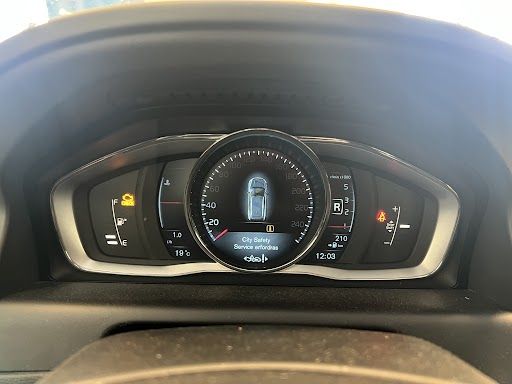Volvo XC60 2.0 D4 Momentum 2WD 2014 – снимка 21