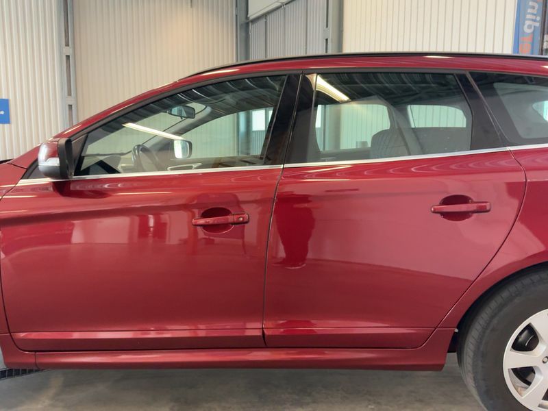 Volvo XC60 2.0 D4 Momentum 2WD 2014 – снимка 4