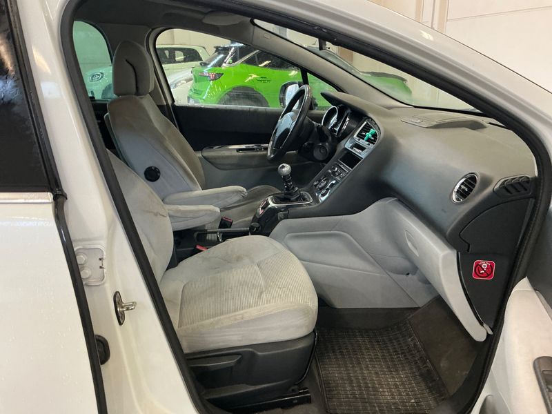Peugeot 5008 2.0 HDi Business-Line 2012 – снимка 3
