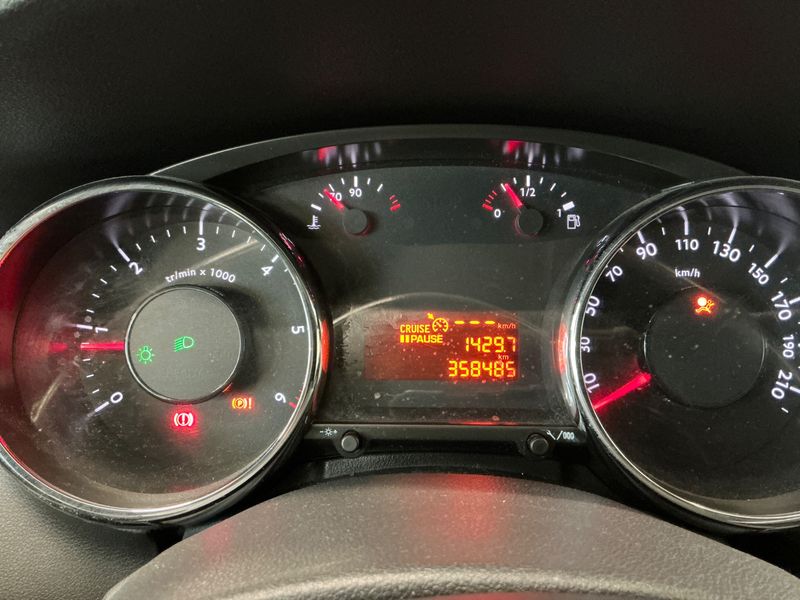 Peugeot 5008 2.0 HDi Business-Line 2012 – снимка 4