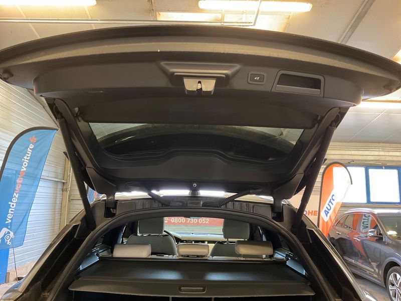 Land Rover Range Rover Velar 2.0 Diesel SE R-Dynamic 2018 – снимка 15