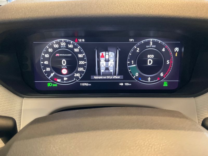 Land Rover Range Rover Velar 2.0 Diesel SE R-Dynamic 2018 – снимка 18