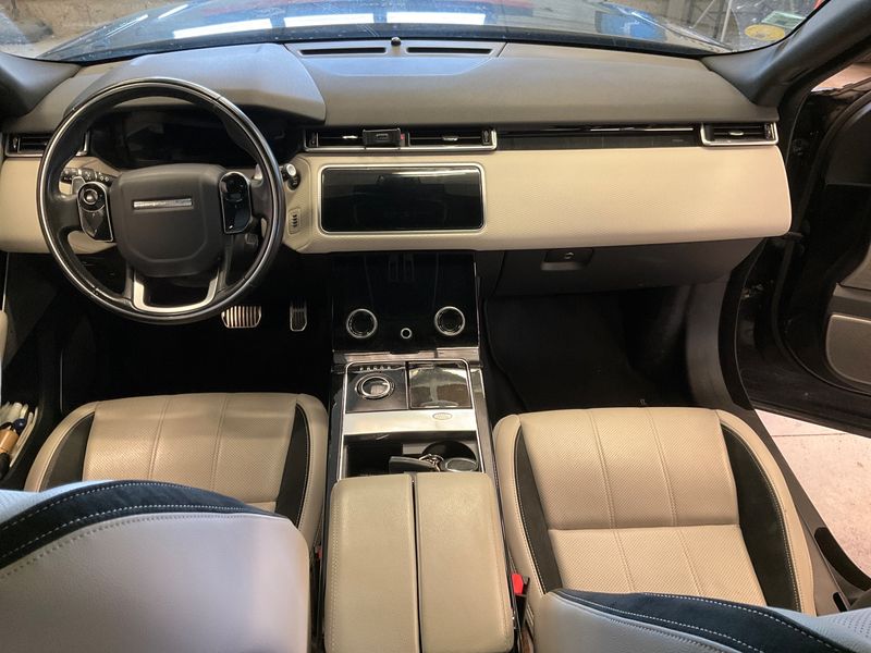 Land Rover Range Rover Velar 2.0 Diesel SE R-Dynamic 2018 – снимка 17