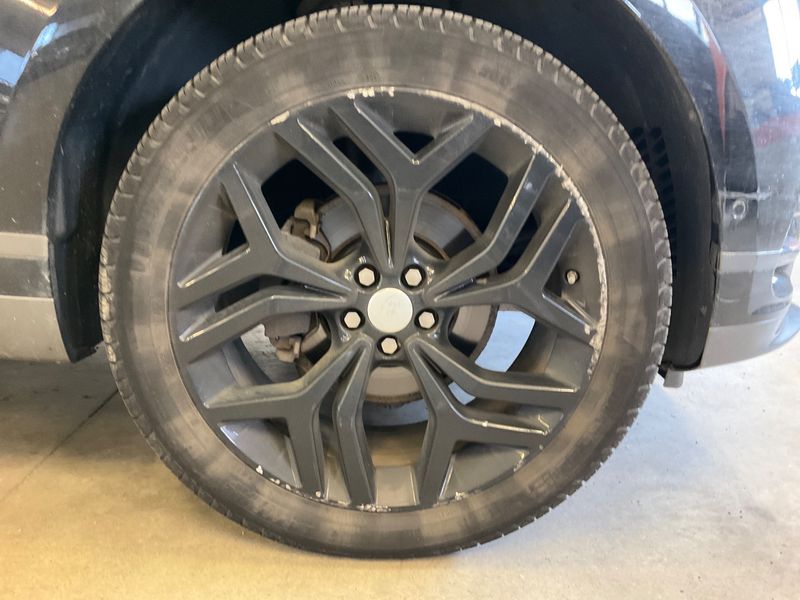 Land Rover Range Rover Velar 2.0 Diesel SE R-Dynamic 2018 – снимка 11