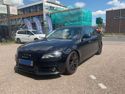 Audi A4 3.2 V6 FSI quattro Attraction 2009 – снимка 1