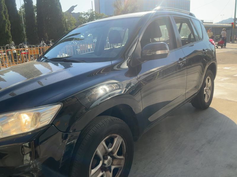 Toyota RAV 4 2.0 Active 2011 – снимка 2