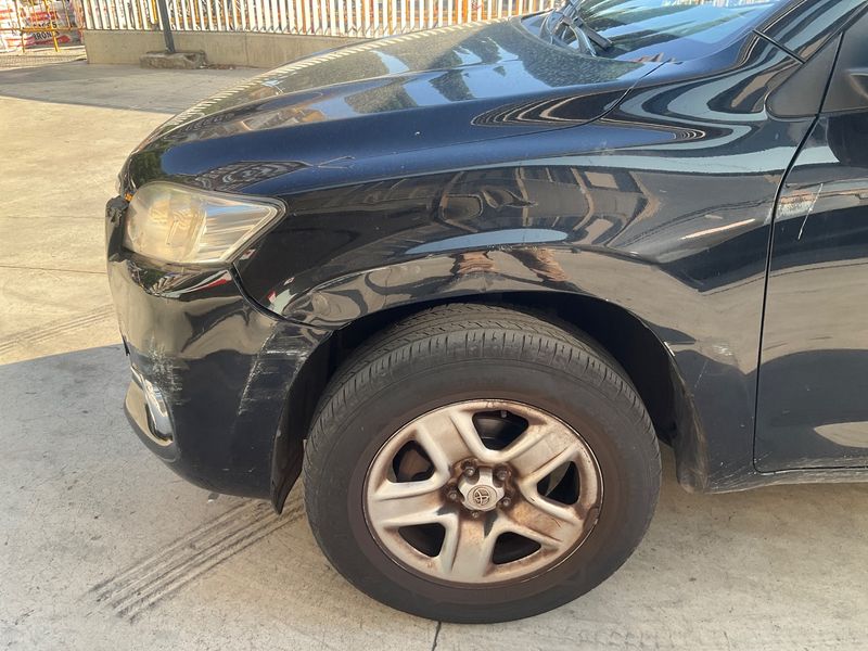 Toyota RAV 4 2.0 Active 2011 – снимка 29