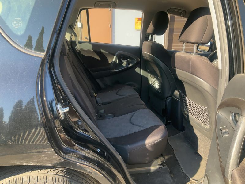Toyota RAV 4 2.0 Active 2011 – снимка 19