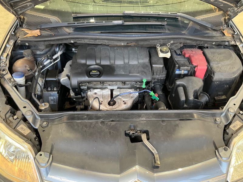 Citroen C4 1.4 Confort 2010 – снимка на щета