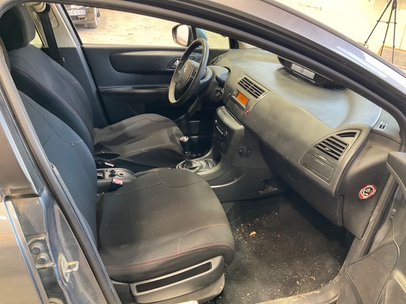 Citroen C4 1.4 Confort 2010 – снимка 3