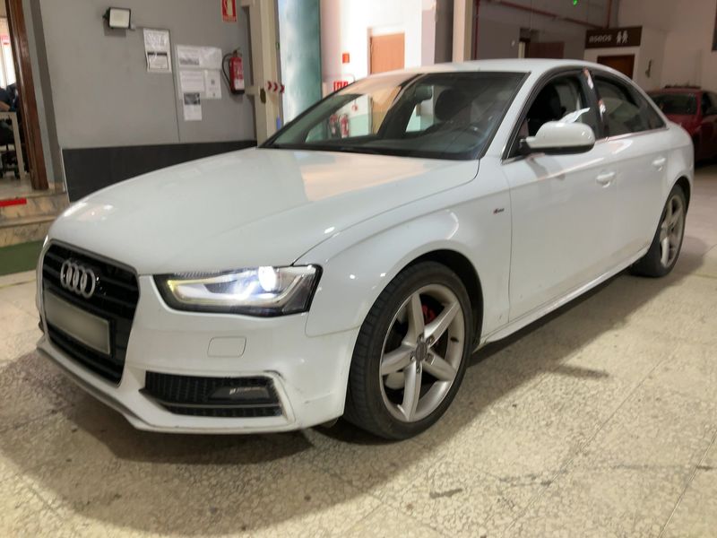 Audi A4 2.0 TDI clean diesel 2015