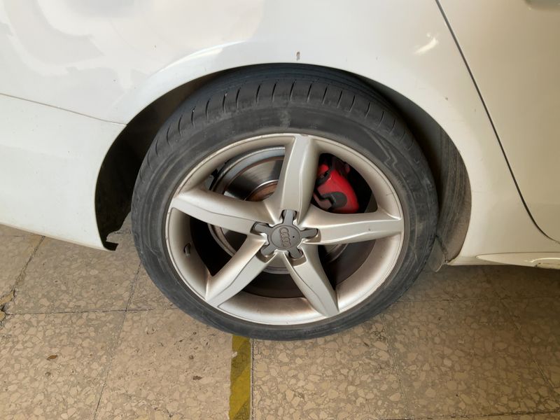 Audi A4 2.0 TDI clean diesel 2015 – снимка 19