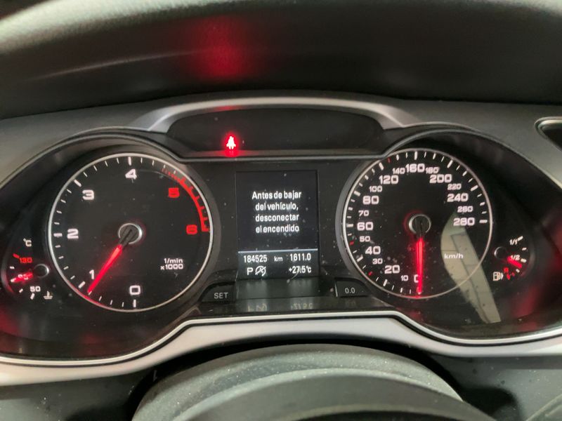 Audi A4 2.0 TDI clean diesel 2015 – снимка 18