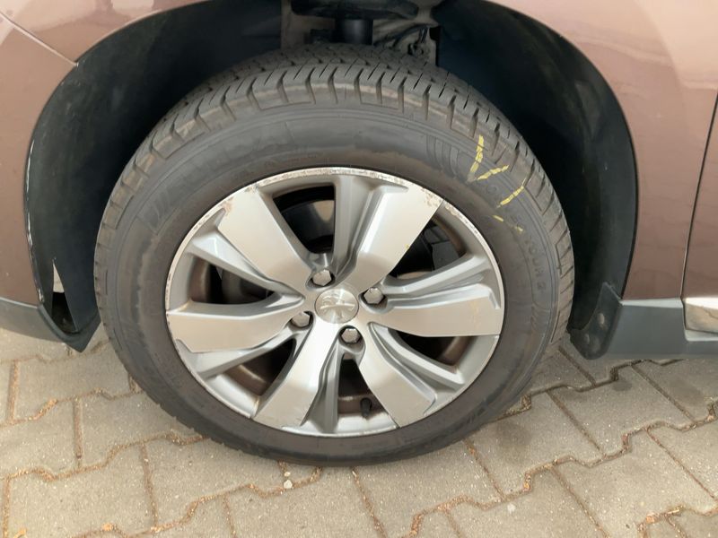 Peugeot 2008 1.6 e-HDi Allure 2013 – снимка 3