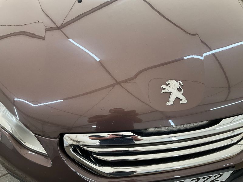 Peugeot 2008 1.6 e-HDi Allure 2013 – снимка 30