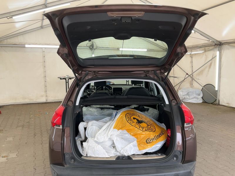 Peugeot 2008 1.6 e-HDi Allure 2013 – снимка 16