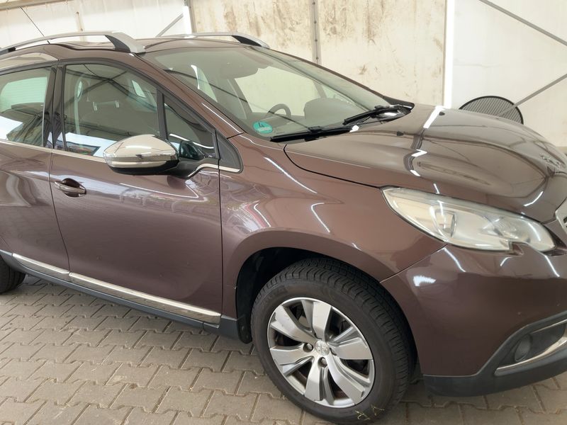 Peugeot 2008 1.6 e-HDi Allure 2013 – снимка 12