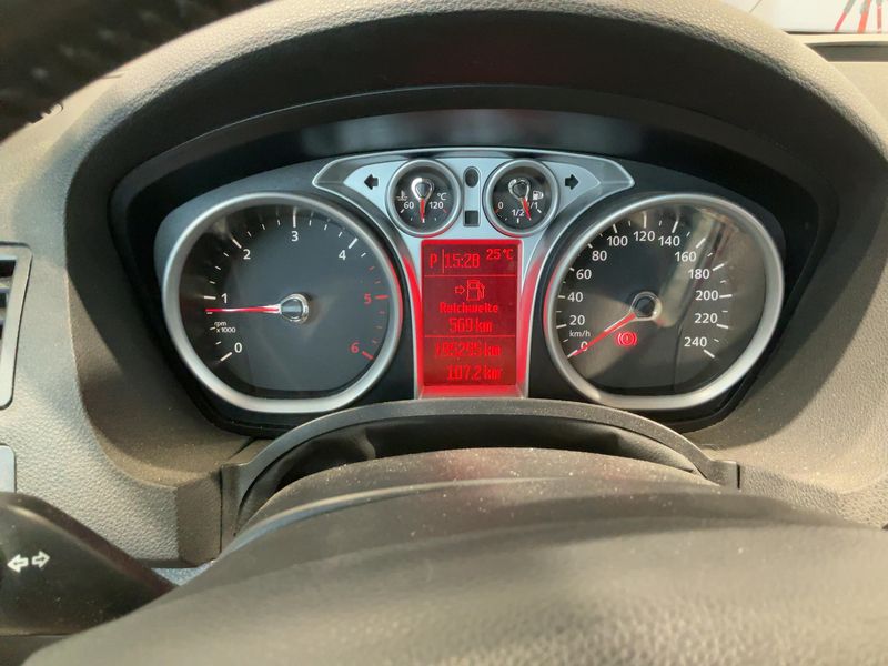 Ford Kuga 2.0 TDCi Titanium 2011 – снимка 19