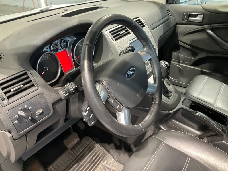Ford Kuga 2.0 TDCi Titanium 2011 – снимка 25