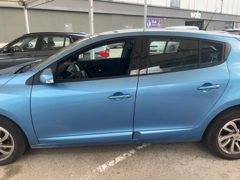 Renault Megane 1.5 dCi Dynamique 2012 – снимка 4