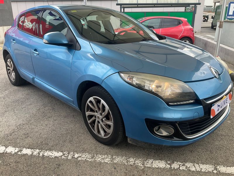 Renault Megane 1.5 dCi Dynamique 2012 – снимка 12