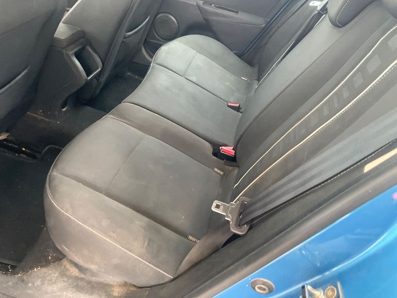 Renault Megane 1.5 dCi Dynamique 2012 – снимка 36
