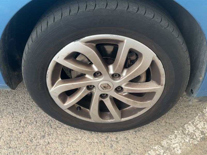 Renault Megane 1.5 dCi Dynamique 2012 – снимка 11