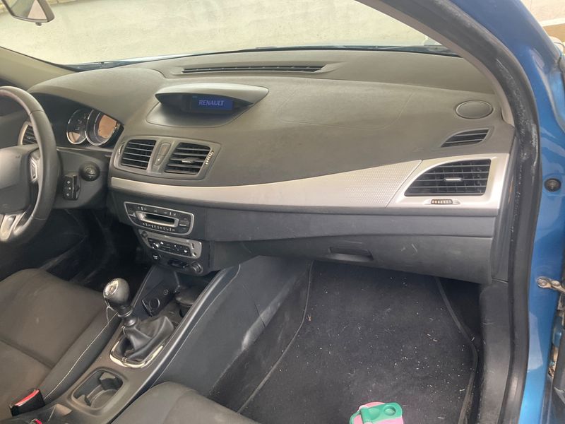 Renault Megane 1.5 dCi Dynamique 2012 – снимка 31