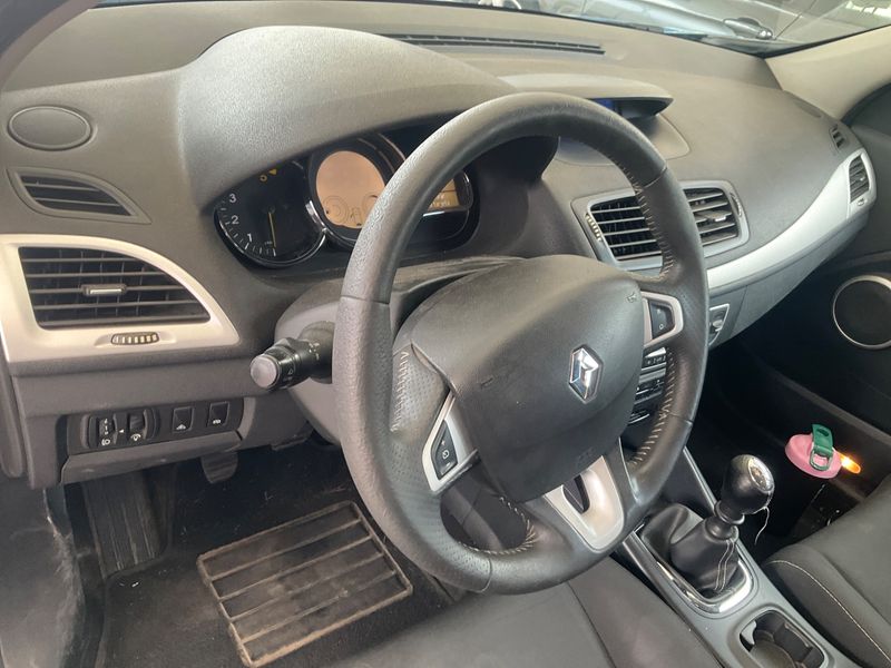 Renault Megane 1.5 dCi Dynamique 2012 – снимка 32