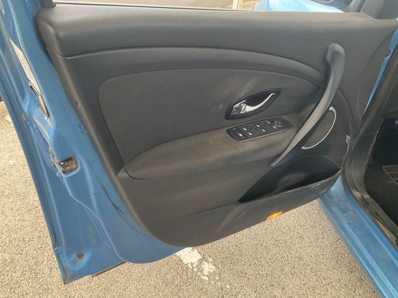 Renault Megane 1.5 dCi Dynamique 2012 – снимка 34
