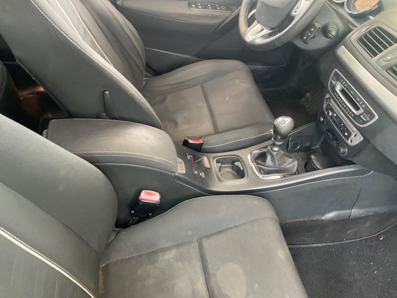 Renault Megane 1.5 dCi Dynamique 2012 – снимка 41