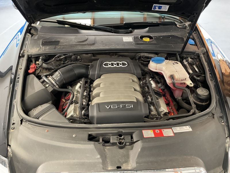 Audi A6 2.8 V6 FSI quattro 2010 – снимка 5