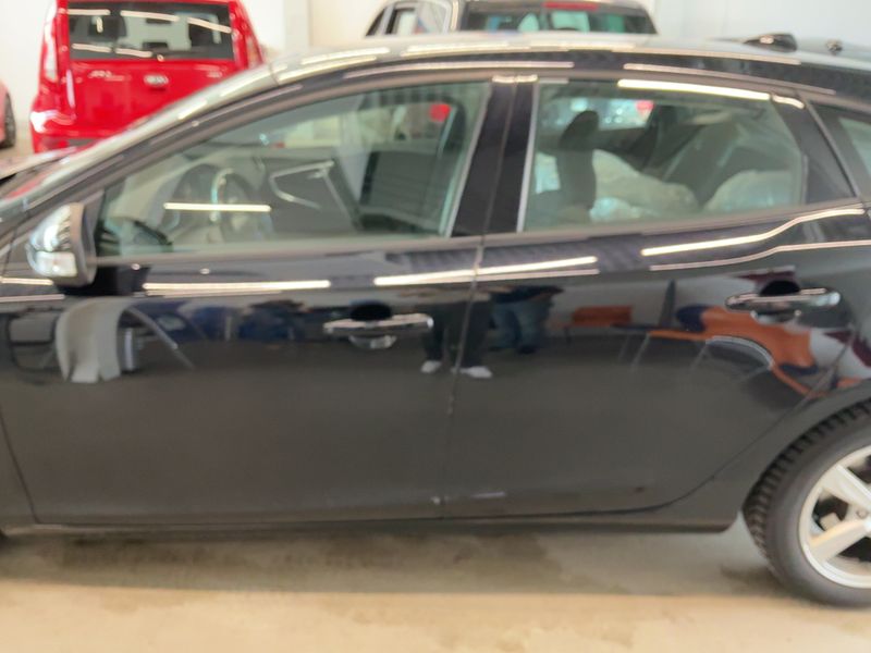Volvo V40 1.6 D2 You! 2014 – снимка 4