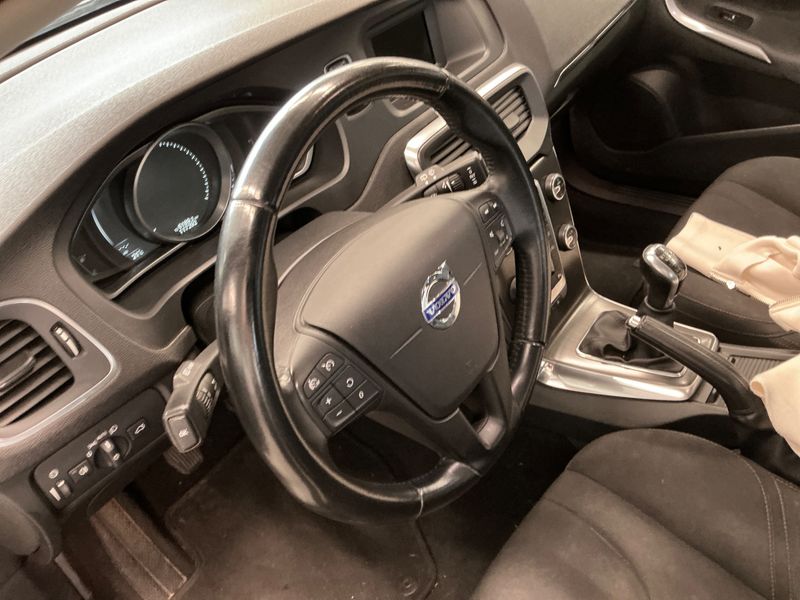 Volvo V40 1.6 D2 You! 2014 – снимка 34