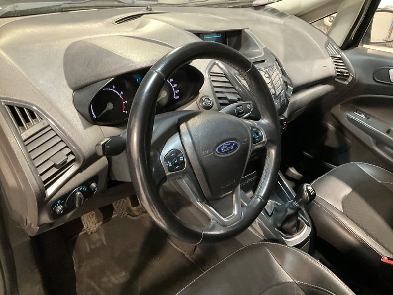 Ford EcoSport 1.0 EcoBoost Titanium 2015 – снимка 23