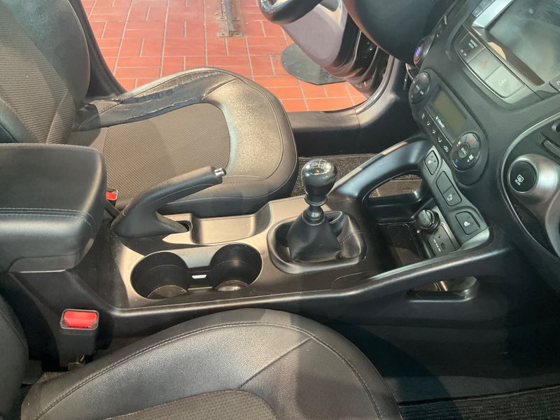 Hyundai ix35 1.6 Trend Blue 2WD 2014 – снимка 33