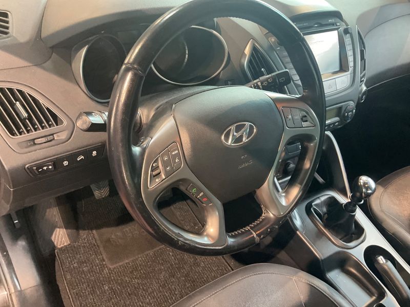 Hyundai ix35 1.6 Trend Blue 2WD 2014 – снимка 37