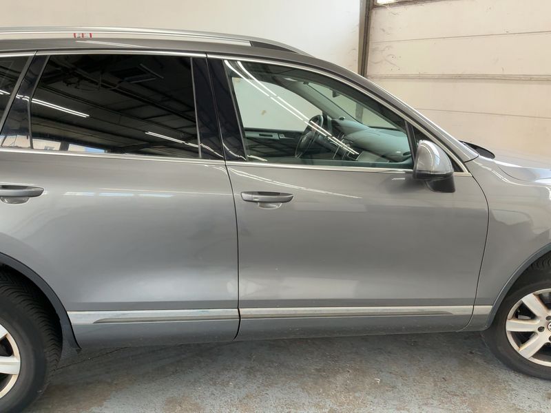 Volkswagen Touareg 3.0 V6 TDI BlueMotion Tech 2011 – снимка 10