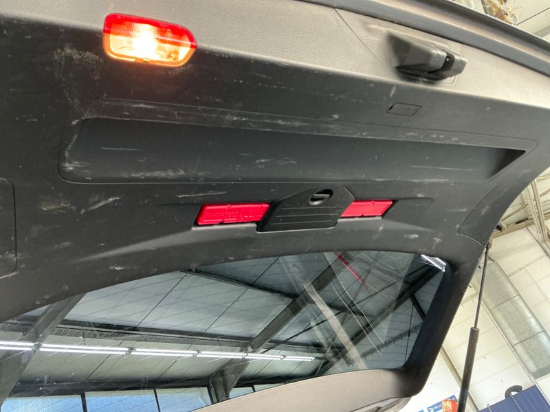 Volkswagen Touareg 3.0 V6 TDI BlueMotion Tech 2011 – снимка 27