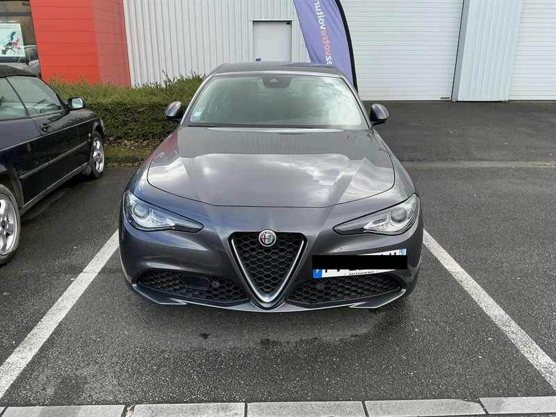 Alfa Romeo Giulia 2.2 JTDM Super 2020 – снимка 14