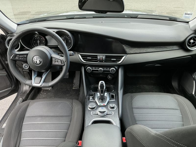 Alfa Romeo Giulia 2.2 JTDM Super 2020 – снимка 17