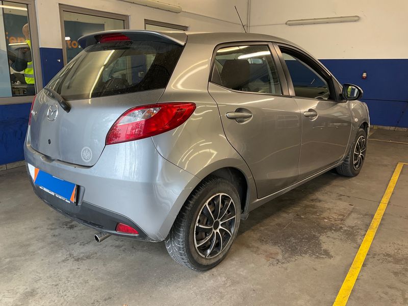 Mazda 2 1.3 Independence 2009 – снимка 2