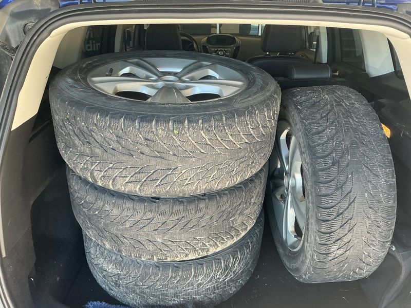 Ford Kuga 2.0 TDCi Individual 2014 – снимка 15