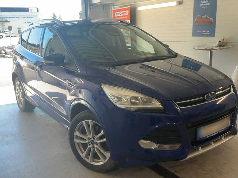 Ford Kuga 2.0 TDCi Individual 2014 – снимка 12
