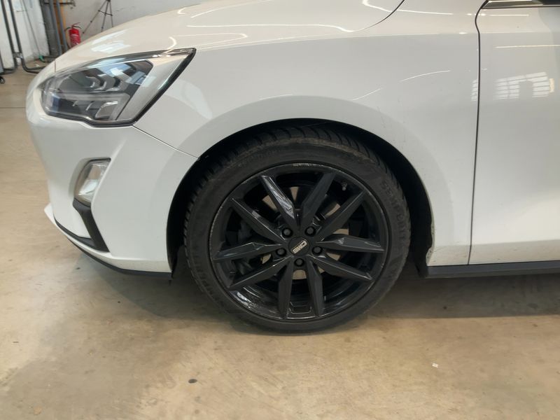 Ford Focus 1.5 EcoBoost Titanium 2019 – снимка 3