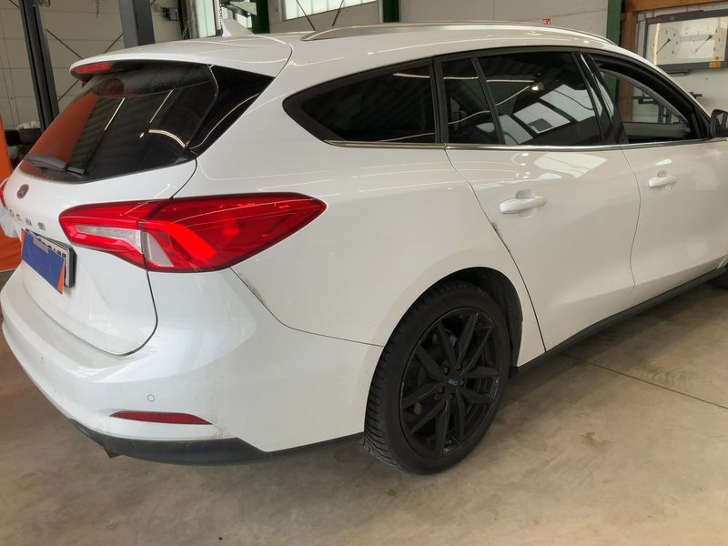 Ford Focus 1.5 EcoBoost Titanium 2019 – снимка 8